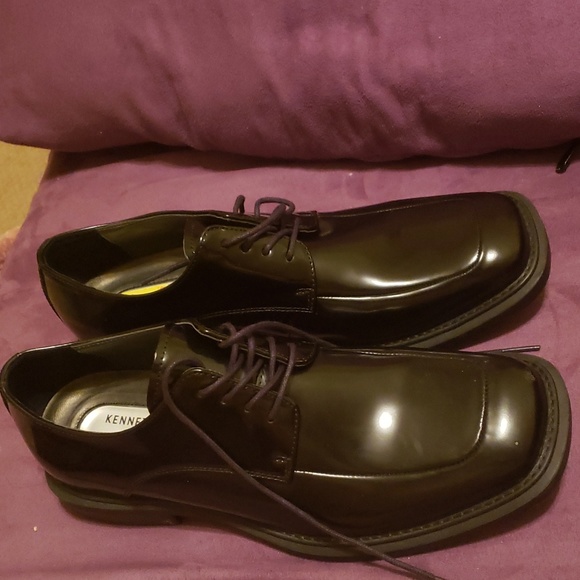 New shoes - Picture 3 of 3